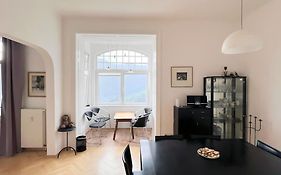 Villa Alexandercharmante Wohnung Mit Bergblick, Villa Alexander
